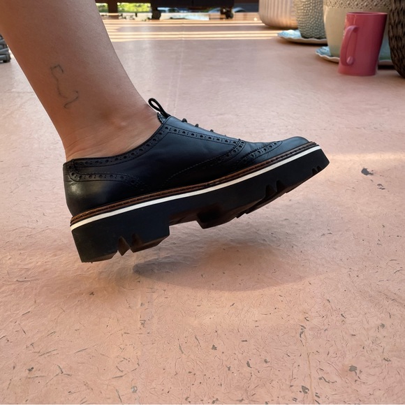 Original Italian-made leather loafers by Pollini - Picture 3 of 4